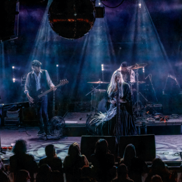 Fleetwood Bac photo