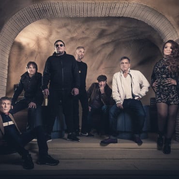 Happy Mondays photo