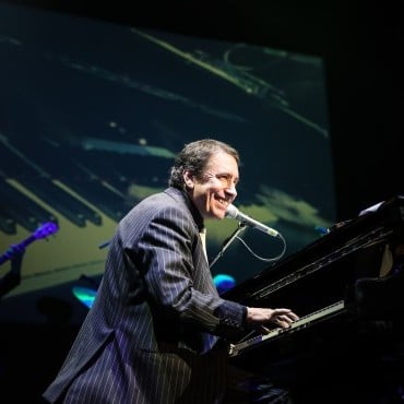 Jools Holland and his Rhythm & Blues Orchestra plus special guests Roachford & Ruby Turner  photo