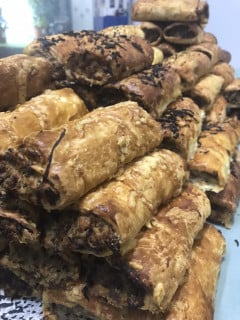 Rola mòr sausage roll image